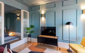 Hm - Infante Riverside Apartment K
